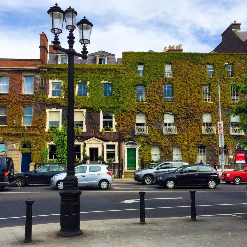 Dublin Ireland City Guide | WORLD OF WANDERLUST