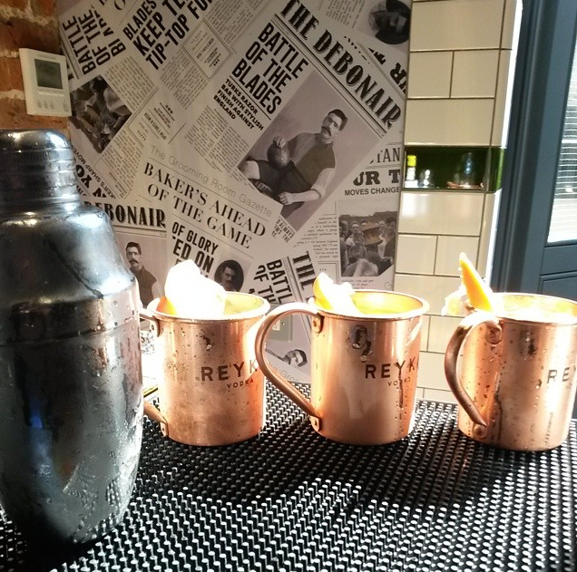 @lookingglasscocktailclub