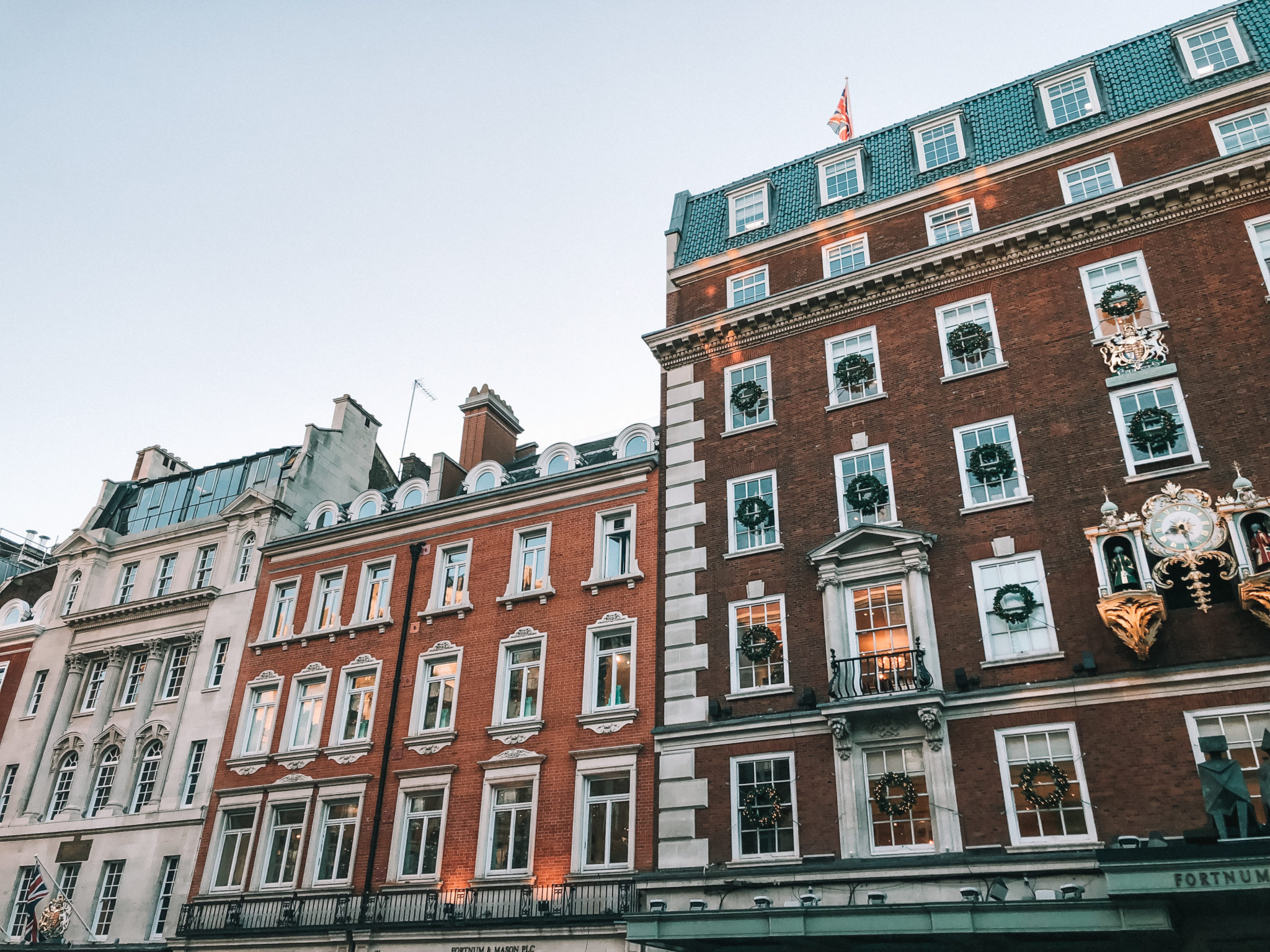 London at Christmas | WORLD OF WANDERLUST